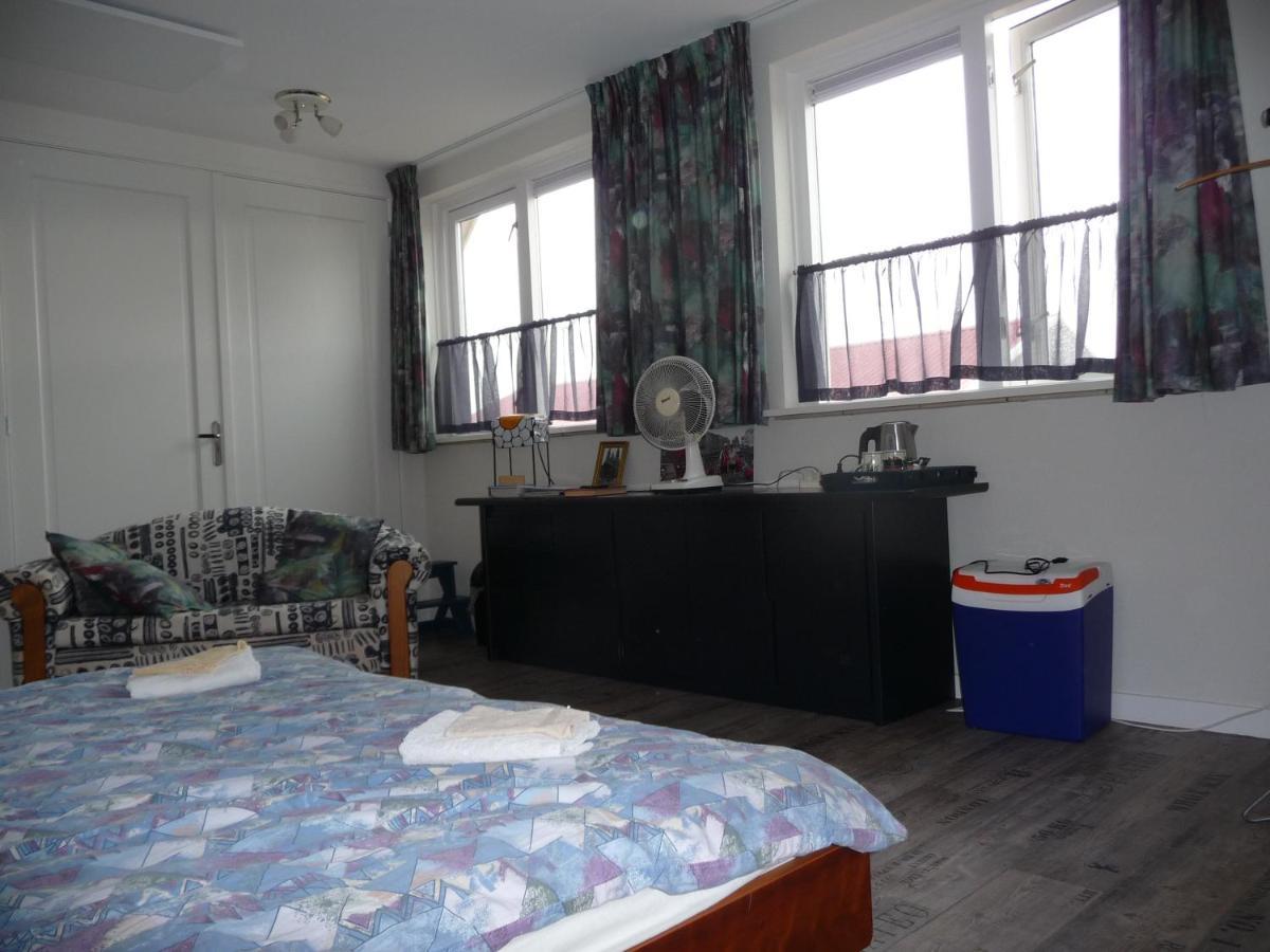 B&B “Te Warskip Bij Blokvis” Medemblik Luaran gambar