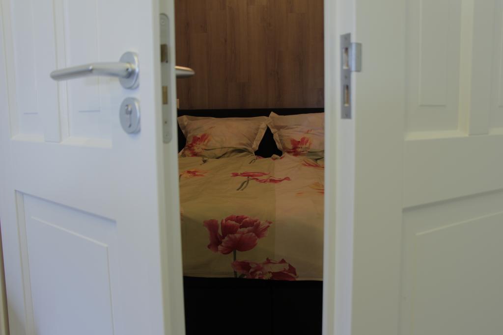 B&B “Te Warskip Bij Blokvis” Medemblik Bilik gambar