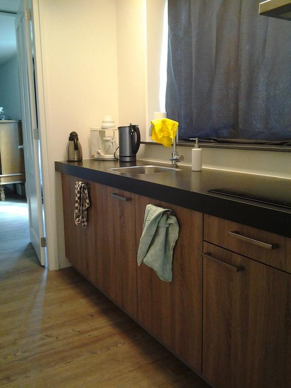 B&B “Te Warskip Bij Blokvis” Medemblik Bilik gambar
