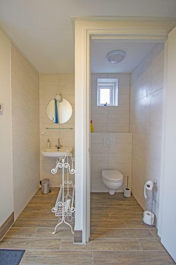 B&B “Te Warskip Bij Blokvis” Medemblik Luaran gambar